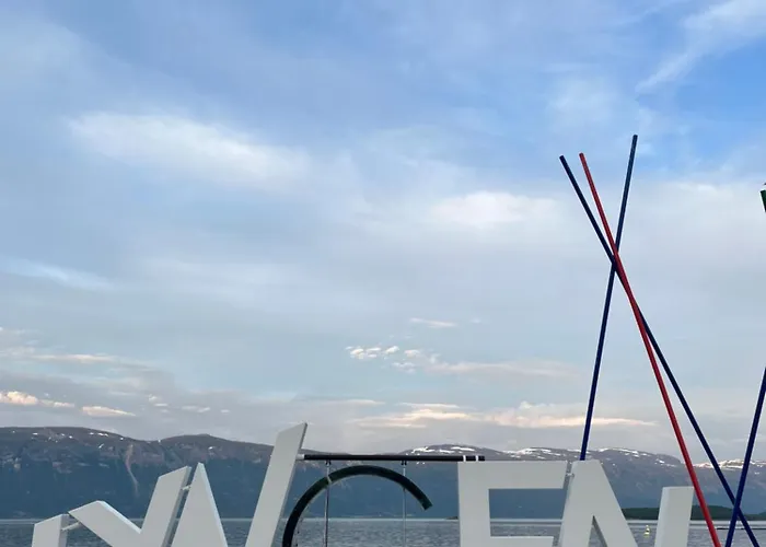 Feriehus Hos Laura & Valdemar Nord-Lenangen