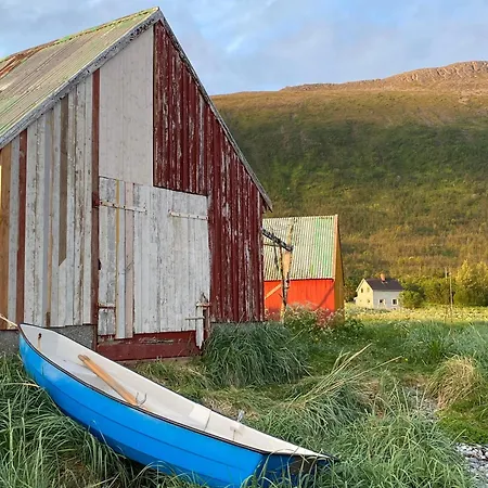 Hos Laura & Valdemar Nord-Lenangen