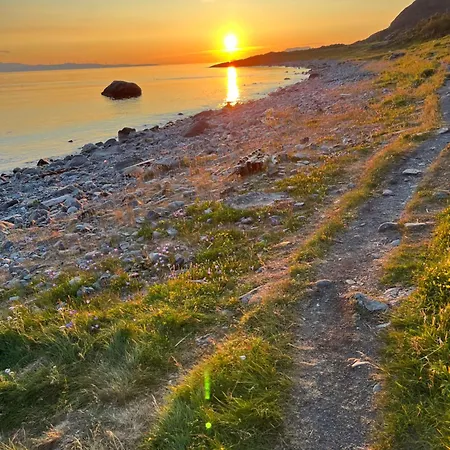 Hos Laura & Valdemar Nyaraló Nord-Lenangen