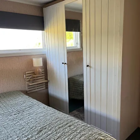 Nyaraló Hos Laura & Valdemar Nord-Lenangen